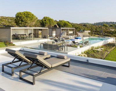 Villa Corina